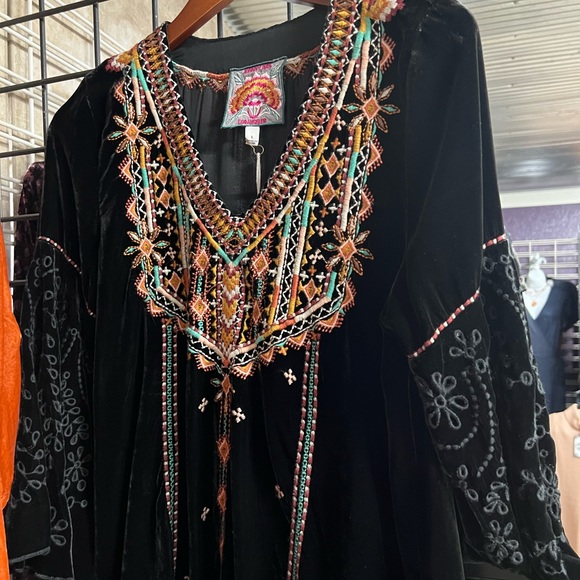 Johnny Was Black Velvet Top - Picture 6 of 11